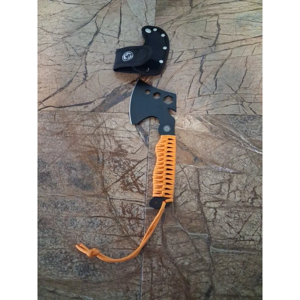 Ultimate Survival Technologies ParaHatchet FS, Orange